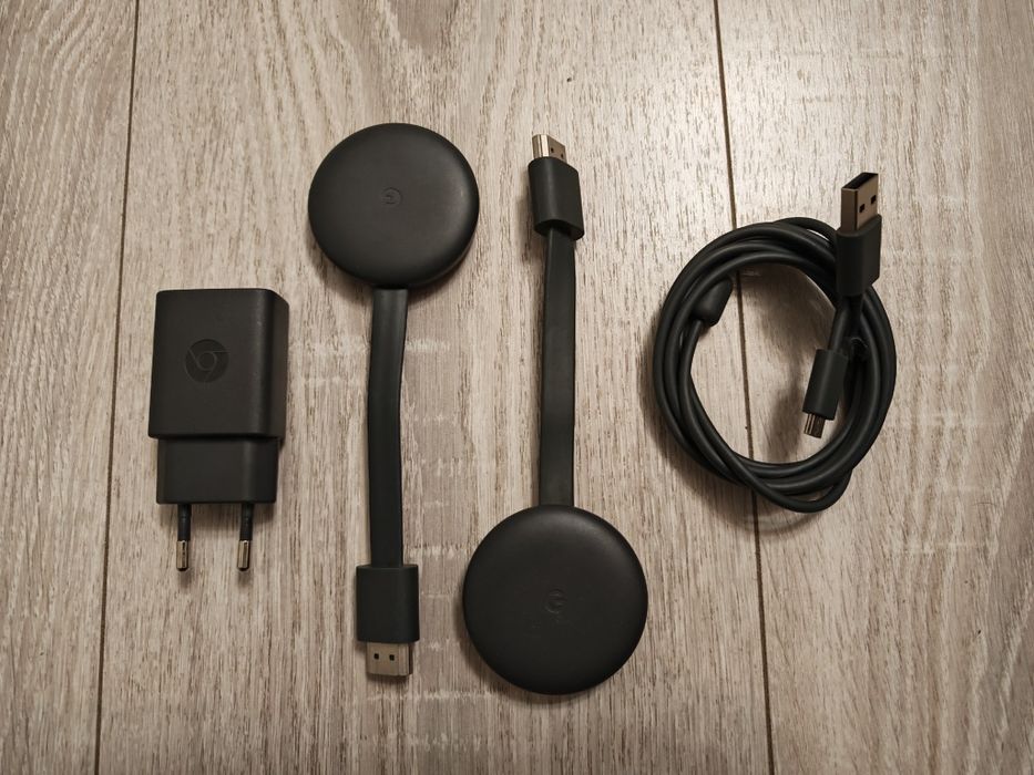Amazon Fire Tv Stick HD, Google Chromecast 2 si 3