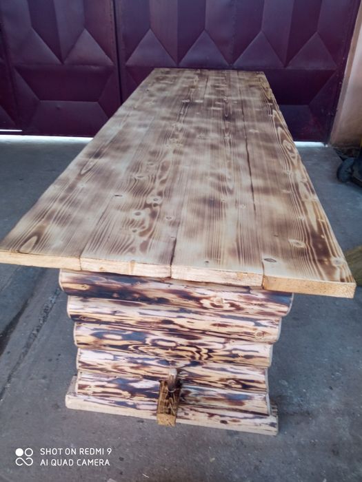 Masa și bănci rustice