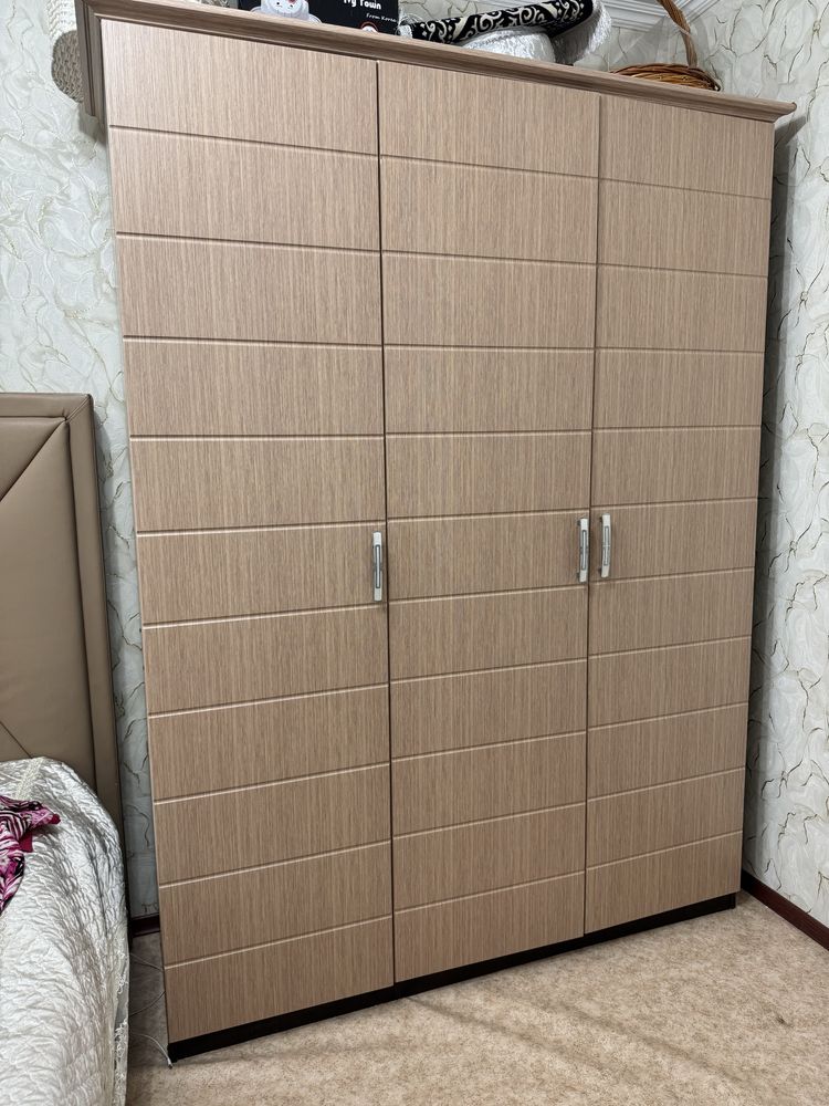 Продам кровать и шкаф можно по отдельности