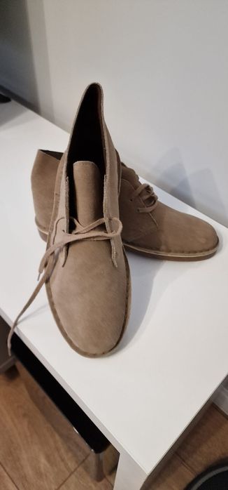 Vand Clarks Desert Boots, noi, piele naturala si talpa din cauciuc nat