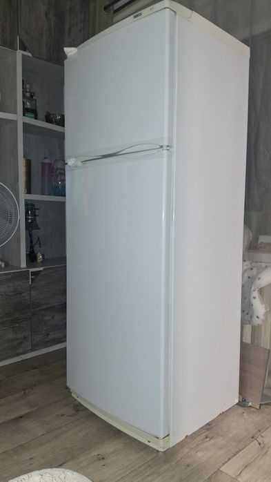 Продам холодильник Б/У