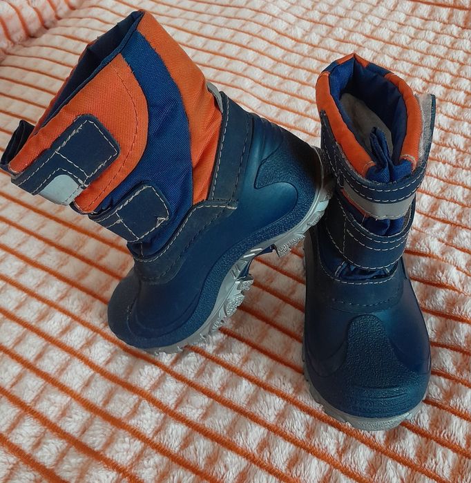 Сапоги почти нов. тёплые 23 р. на мальчика
