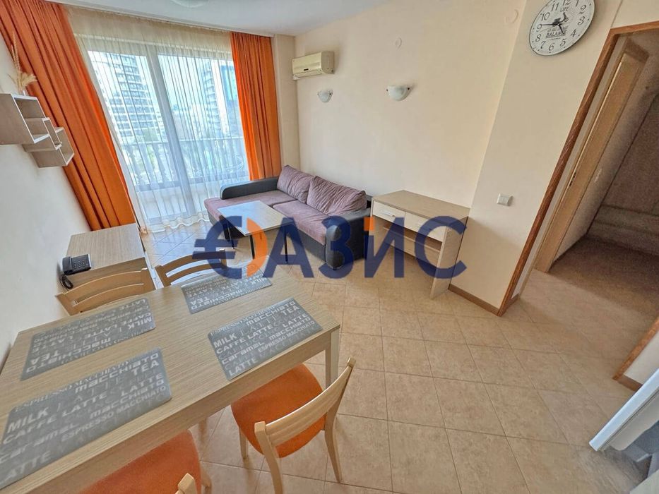 Продава се Двустаен апартамент в к.к. Слънчев бряг - 56 кв.м за 1367 €/кв.м - Снимка #2