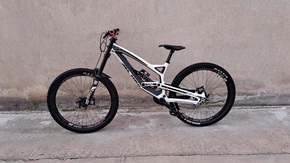 Yt tues 2018 carbon 27.5 L