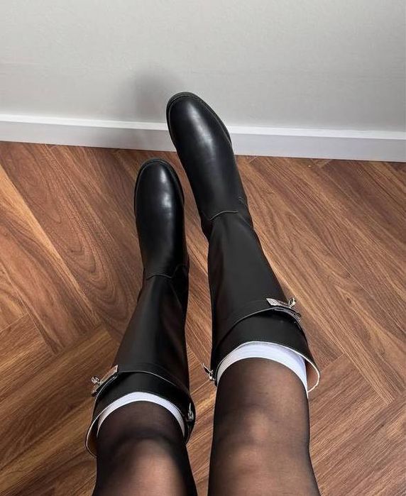 Продам зимние сапоги