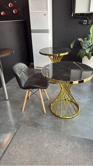 Продам мини столики, очень красивые, 2 шт