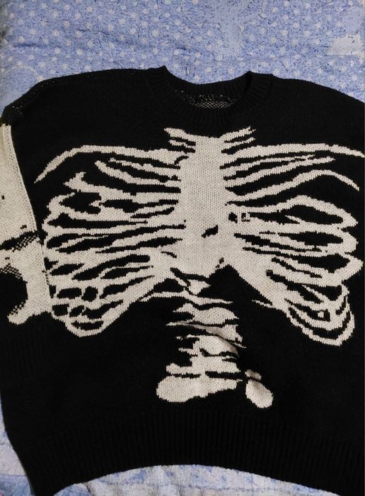 Оверсайз свитер.