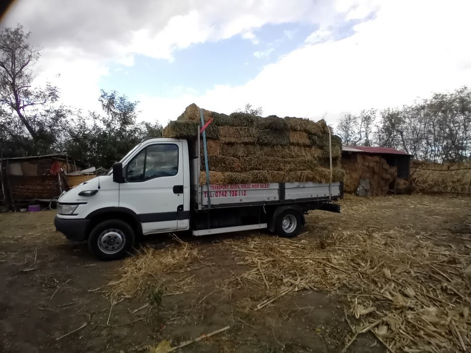 Transport moloz și diferite mărfuri