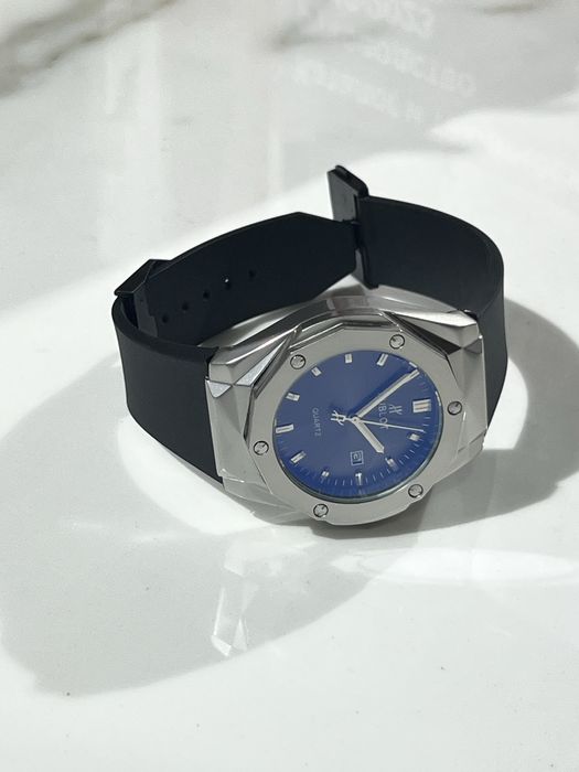 HUBLOT наручные часы