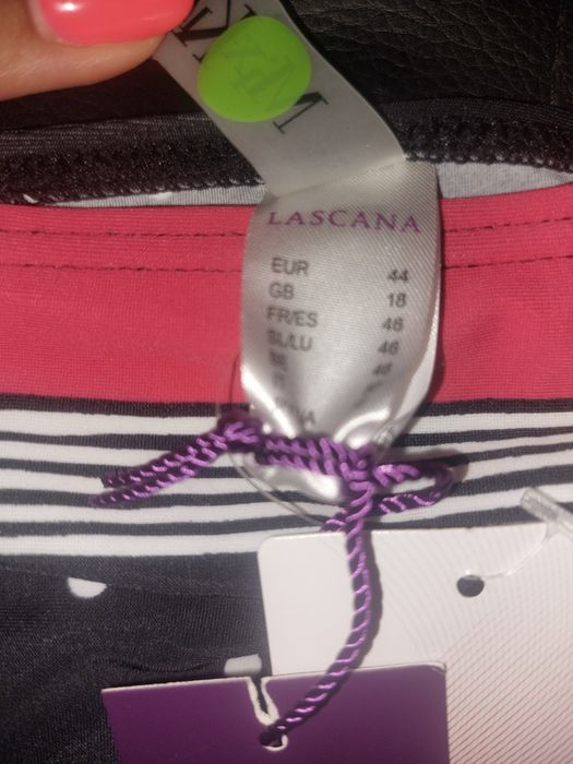 Дамски бански LASCANA