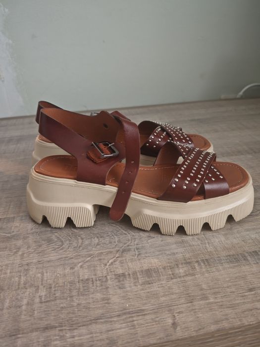 Sandale de damă deosebite