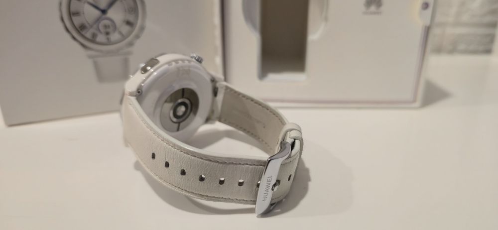Huawei watch GT 3 pro ceramic