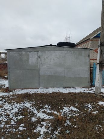 Продам гараж и участок для постройки дома с фундаментом