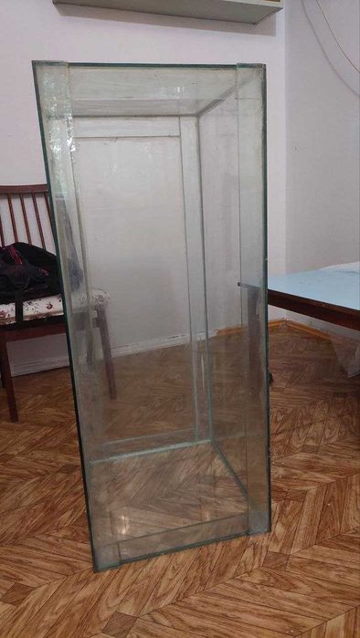 Аквариум большого размера