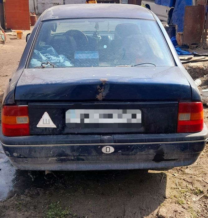 Опель Вектра 1990