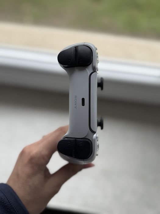 Vand controller ps5 originala, foarte putin folosita