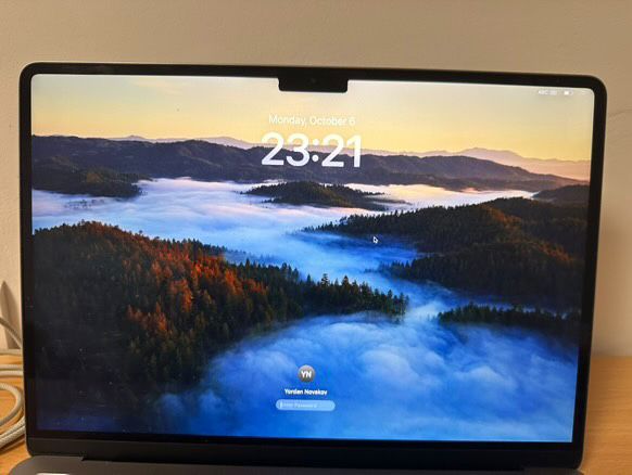 Apple Macbook M2 (2022)