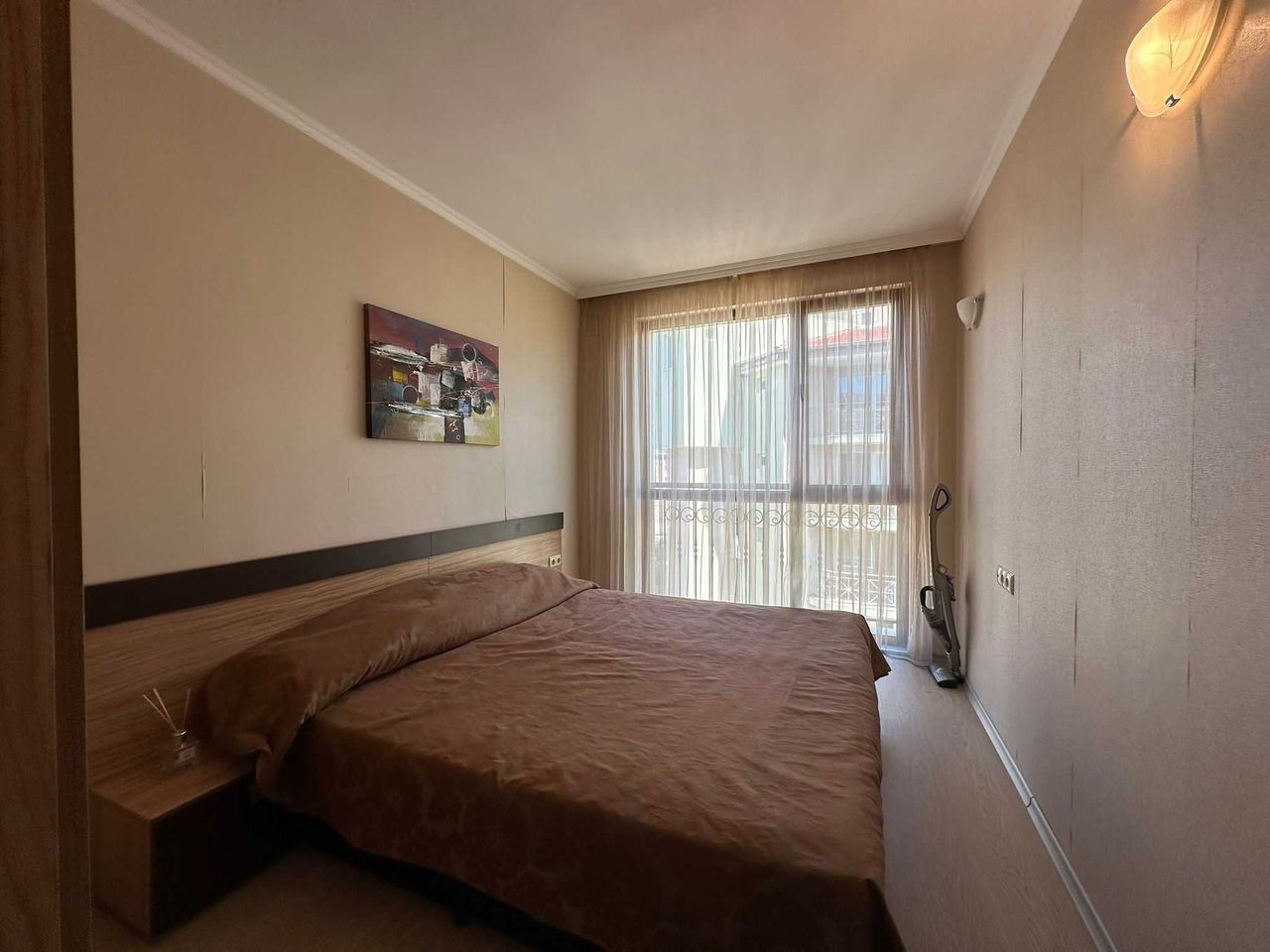 Продава се Тристаен апартамент в к.к. Слънчев бряг - 90 кв.м за 1389 €/кв.м - Снимка #5