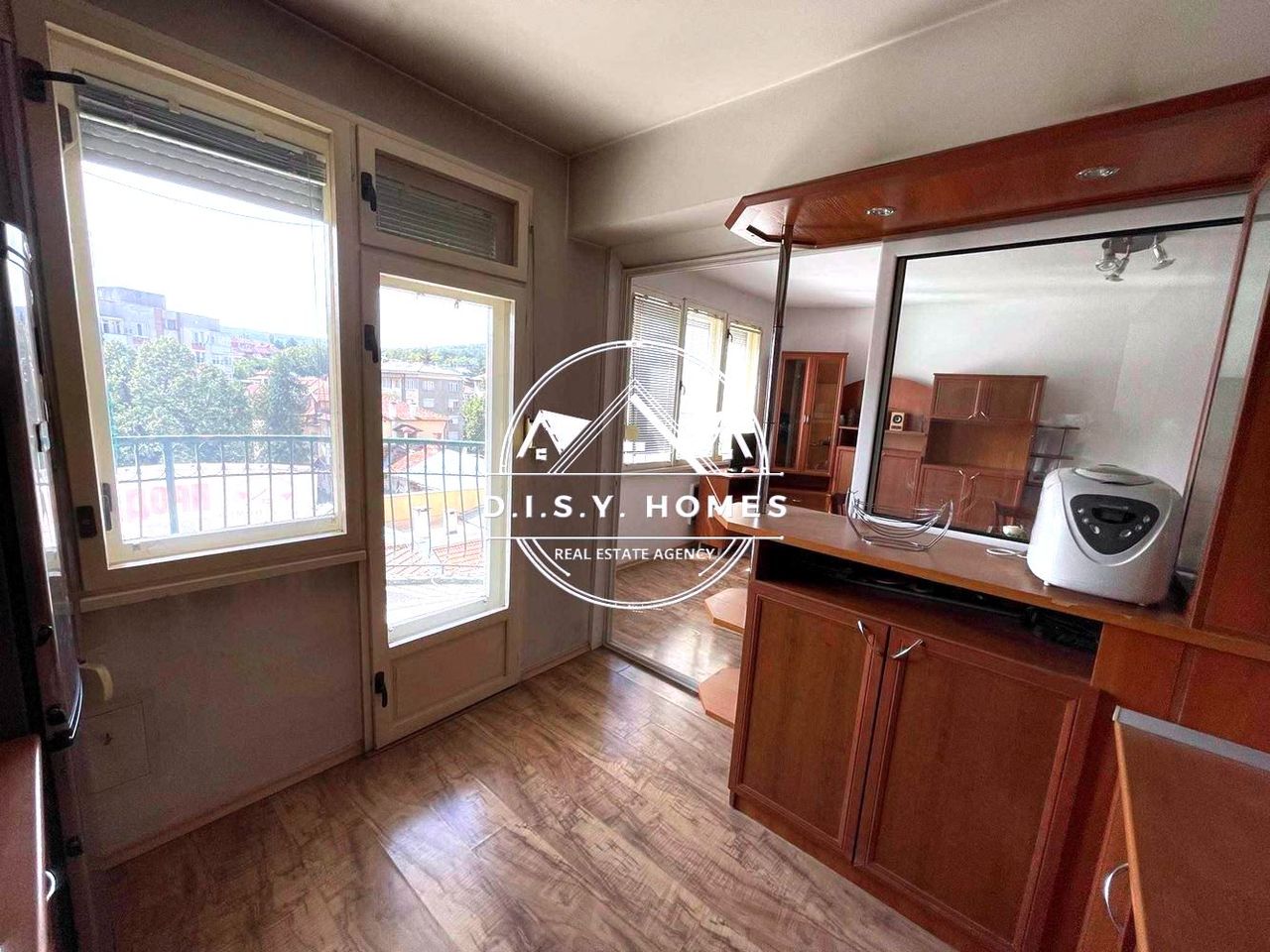 Продава се Двустаен апартамент в Горна Оряховица - 79 кв.м за 823 €/кв.м - Снимка #4