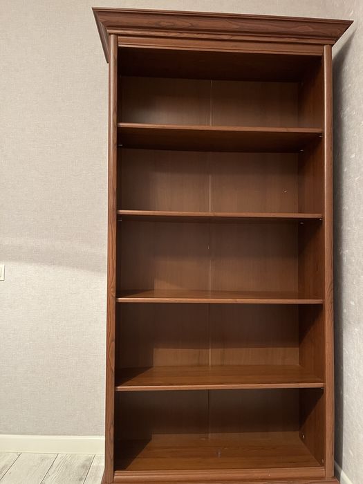 Продам шкаф срочно