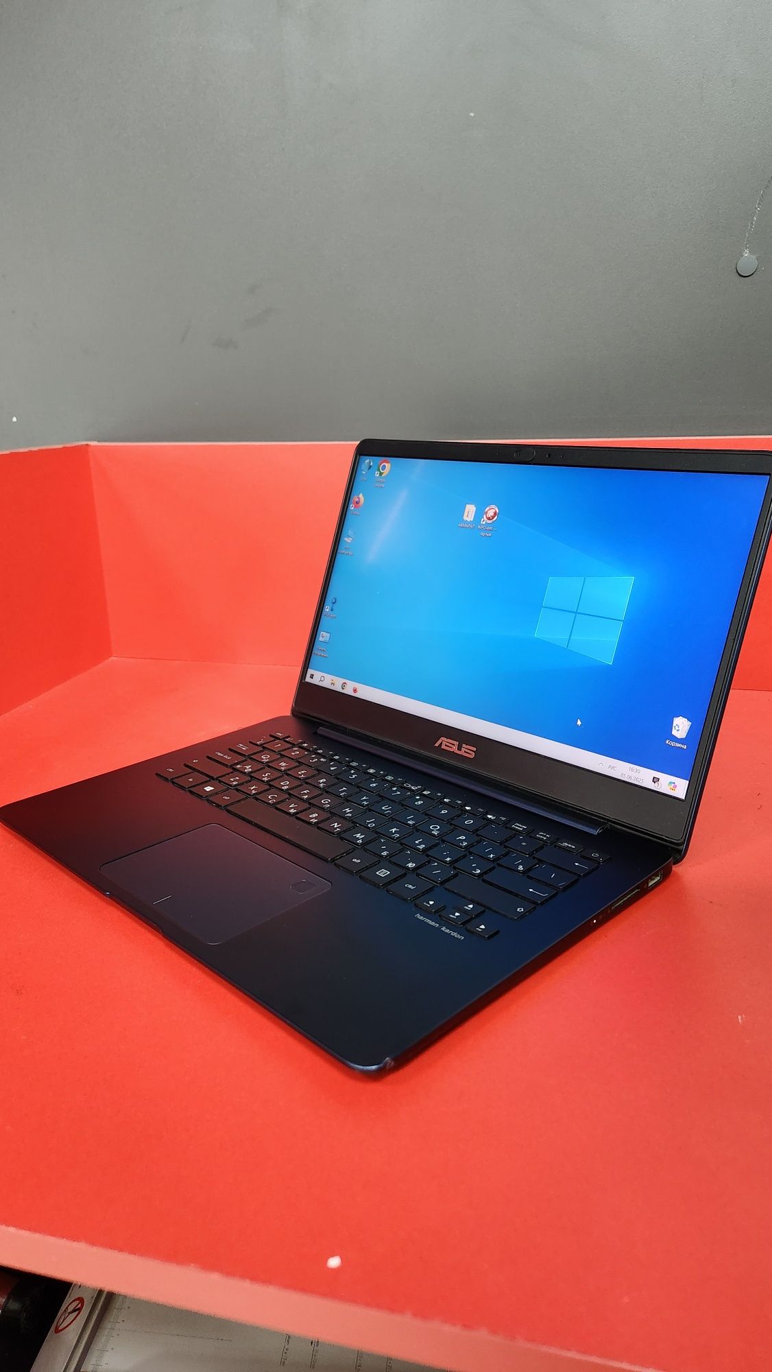 Ноутбук Asus i7 состояние жаксы