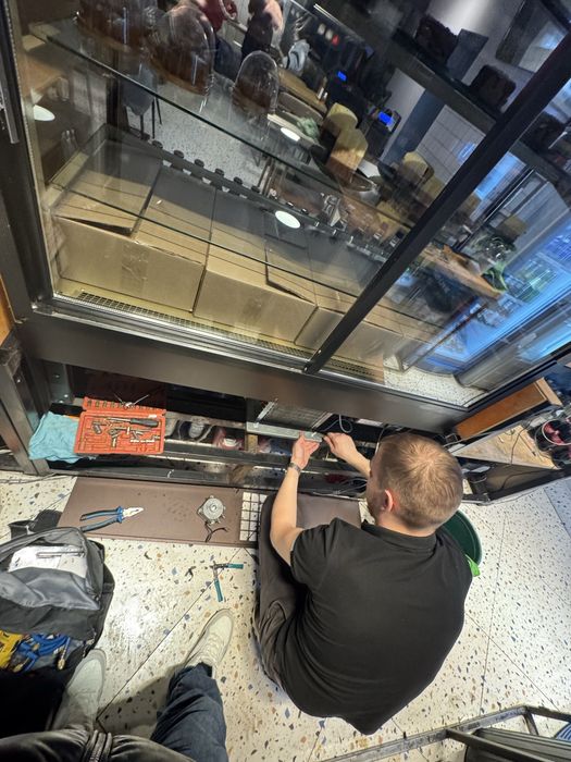 Ремонт холодильного оборудования Ремонт холодильников