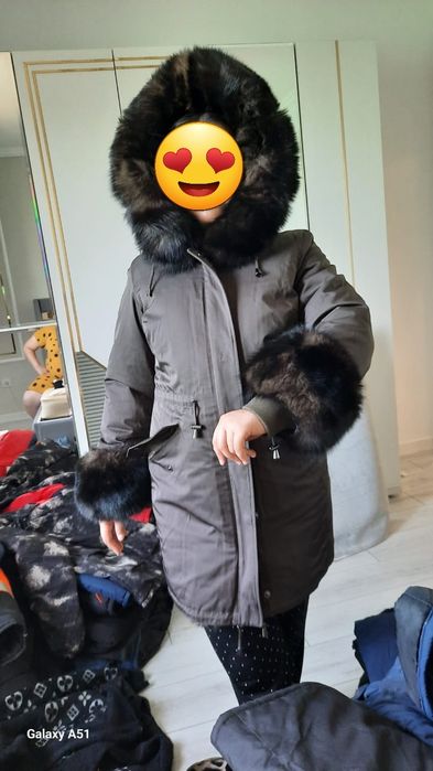 Срочно продам женский куртка 10000
