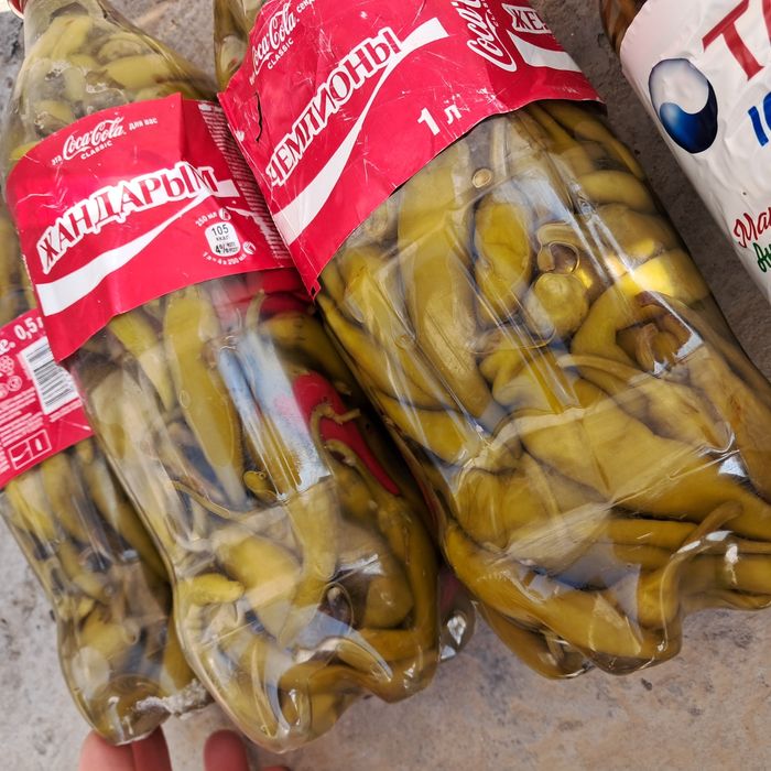 Перец маринованный и салат