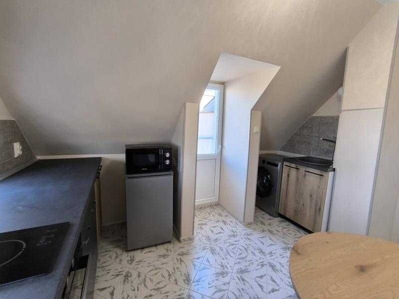 Дава се под наем Двустаен апартамент в Бургас, Център - 50 кв.м за 357 € - Снимка #1