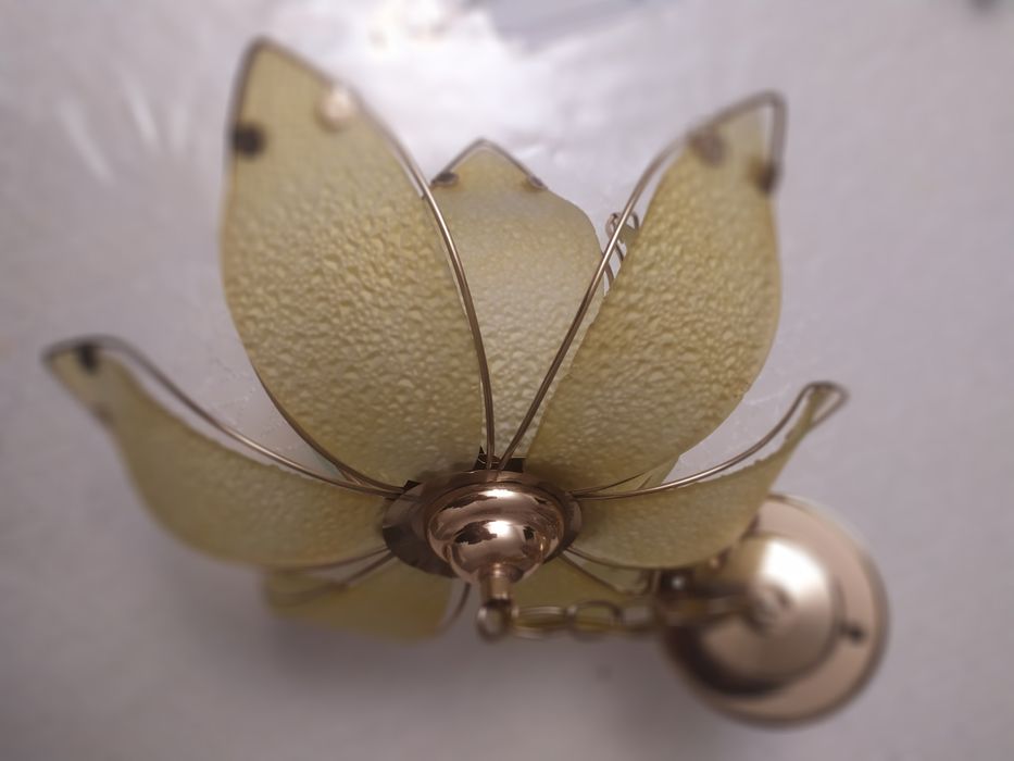 Люстра на Каирбаева