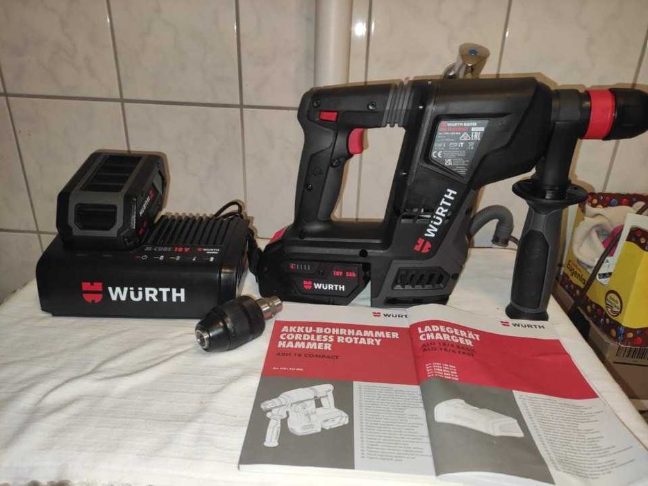 Würth Rotopercutor SDS Plus cu 2 acumulatori 5 Ah,încărcător rapid.