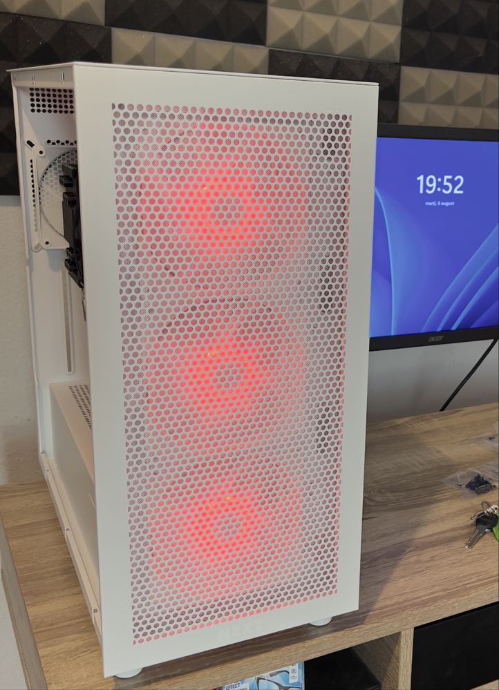 Calculator Gaming R7 5700X, RX6750XT, 32GB RAM, NVMe 1TB, carcasa NZXT