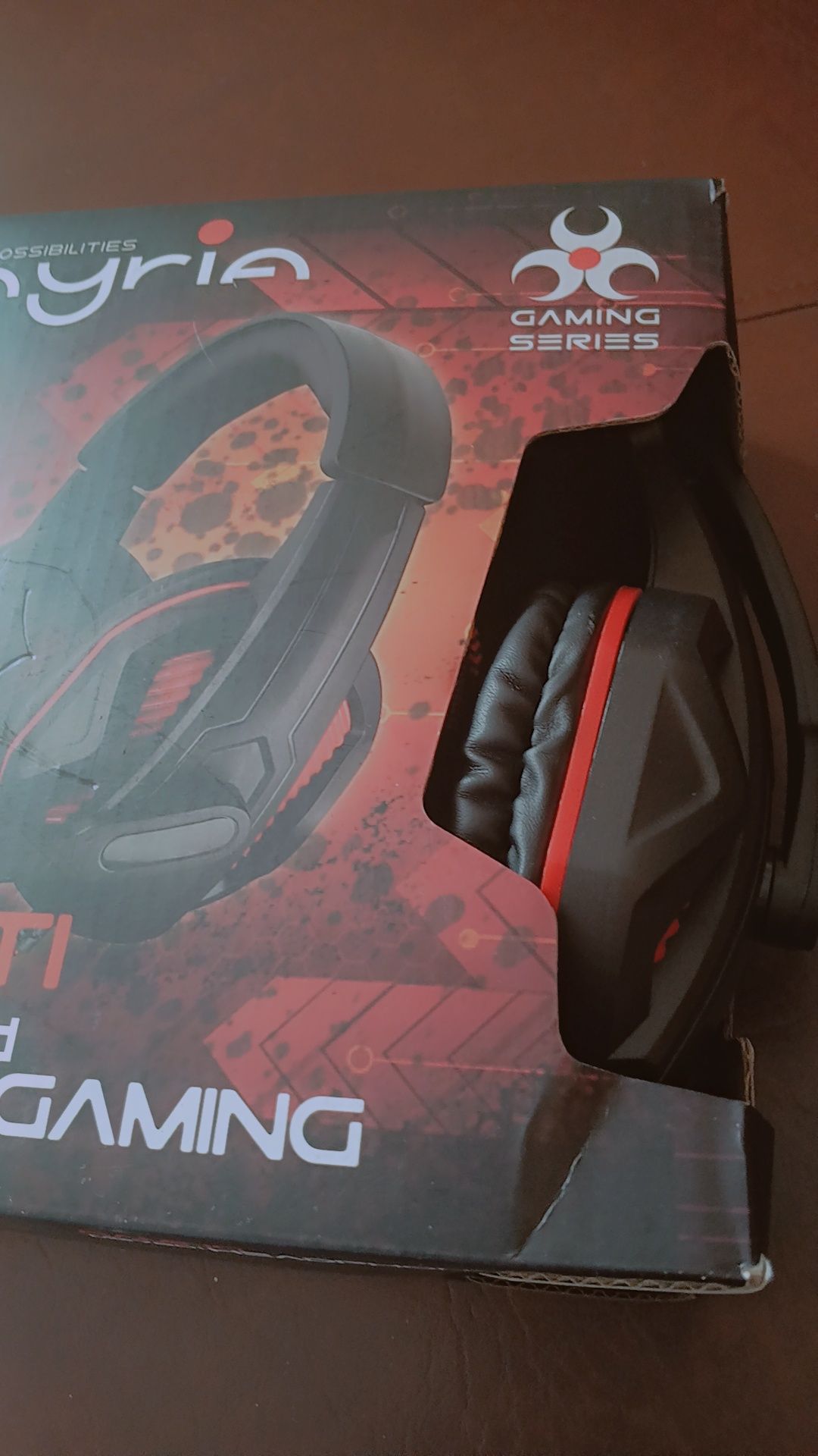 Vând casti gaming și jocuri