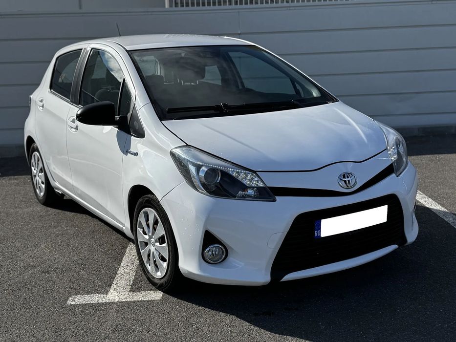 Toyota Yaris Navi , Camera , Hybrid
