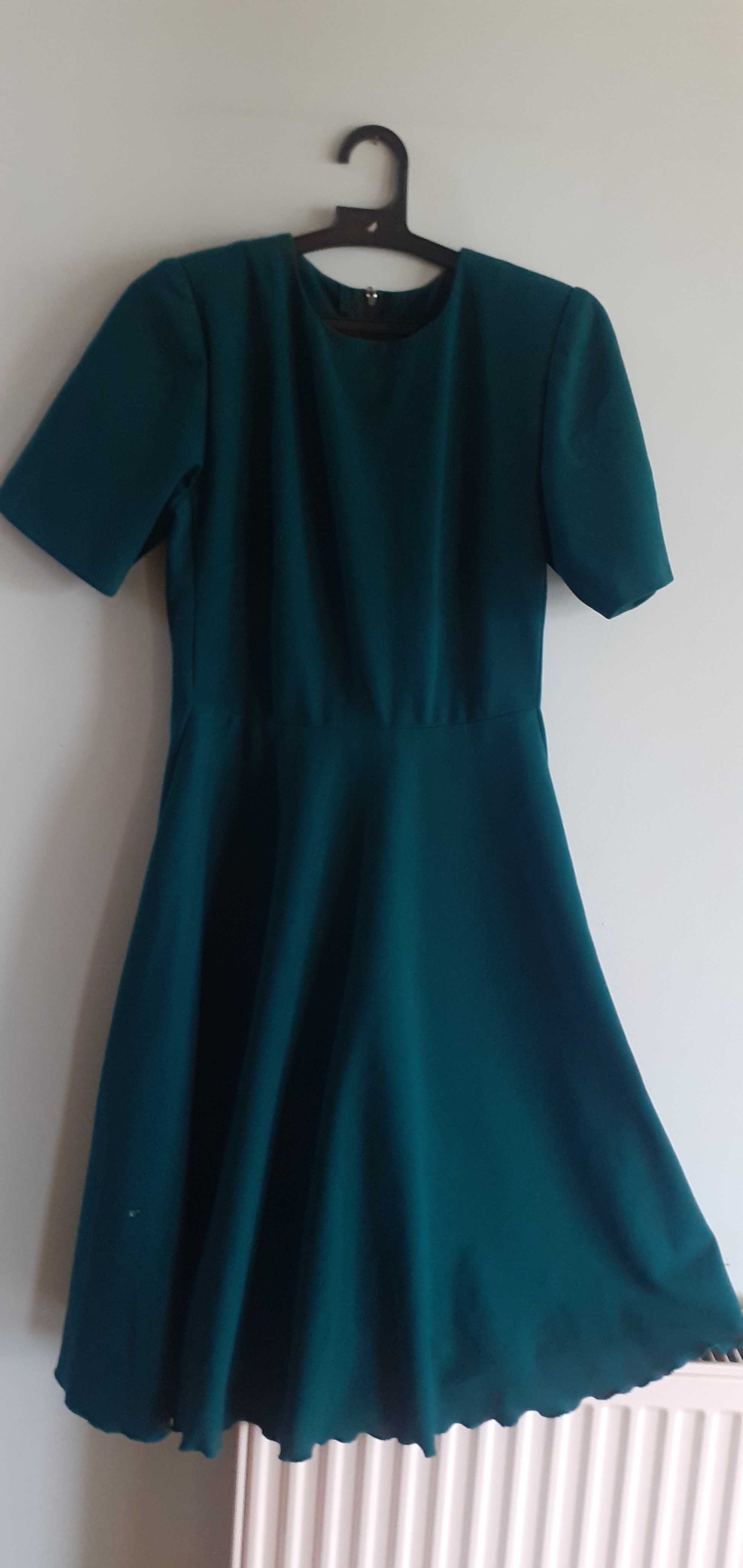 rochie verde din stofa