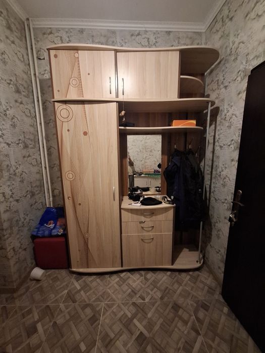 Продам прихожку б.у