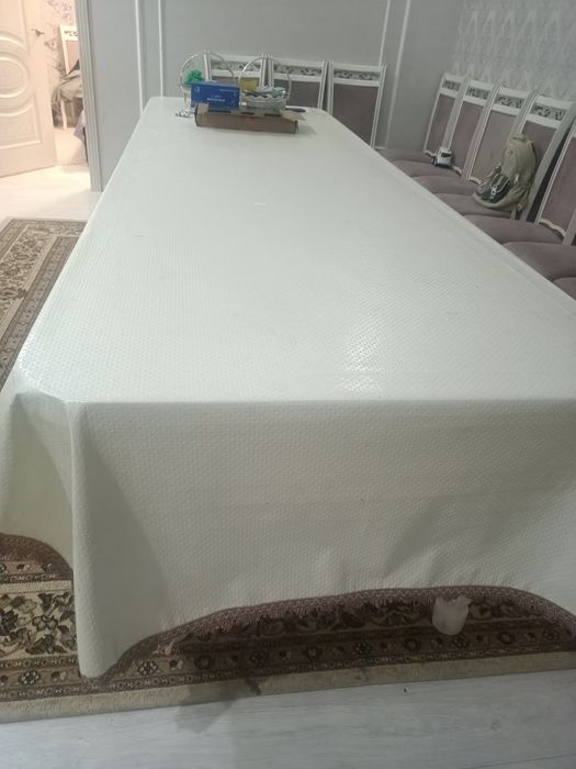 Стол және стулья