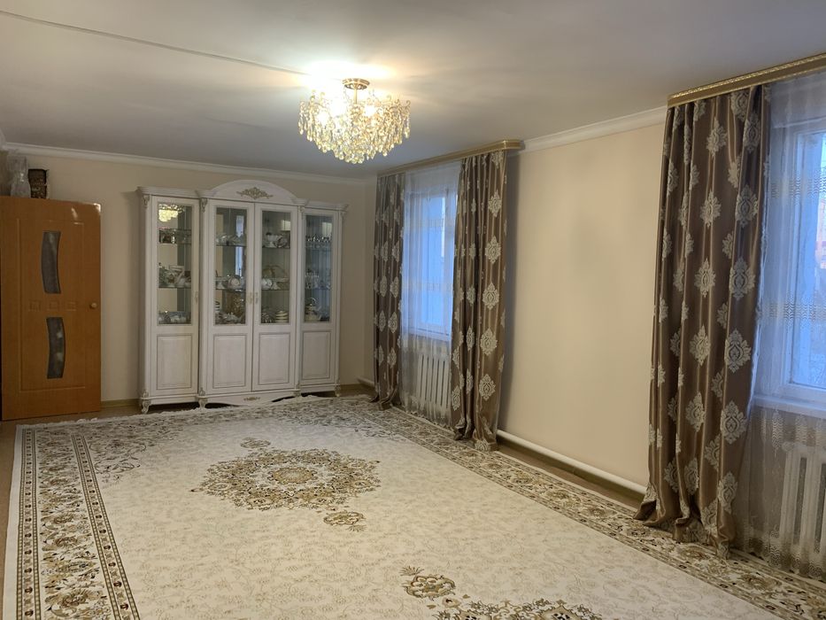 Продается 3 комнатный частный дом. Акжар, ул. Уалиева 78