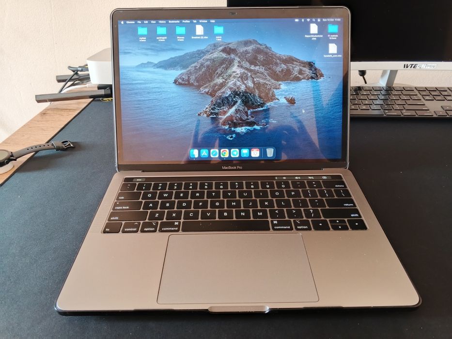 Macbook pro 13, 2019, i7, 8/256gb