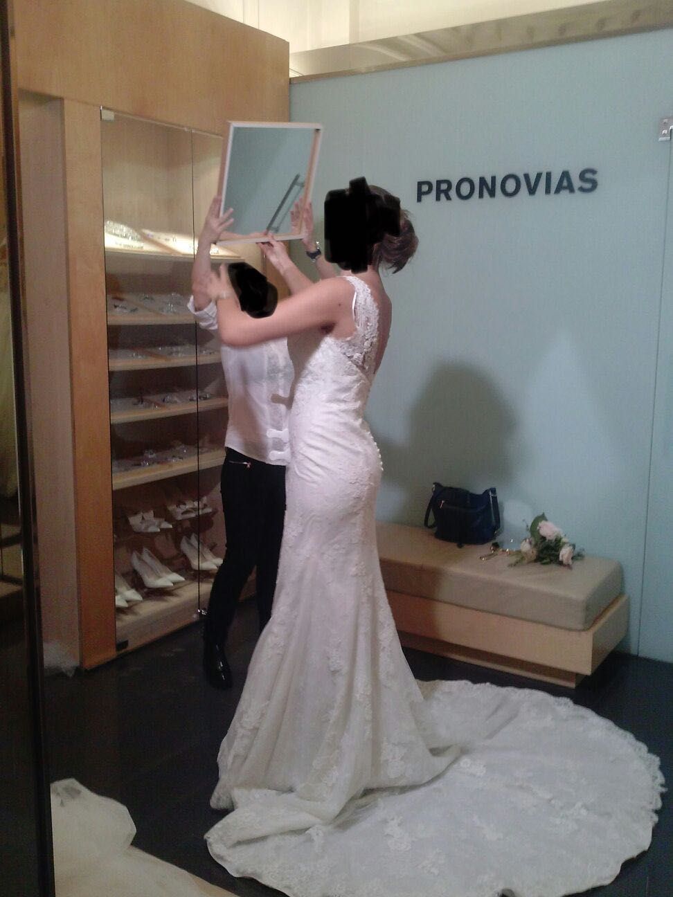 Rochie de mireasa Pronovias