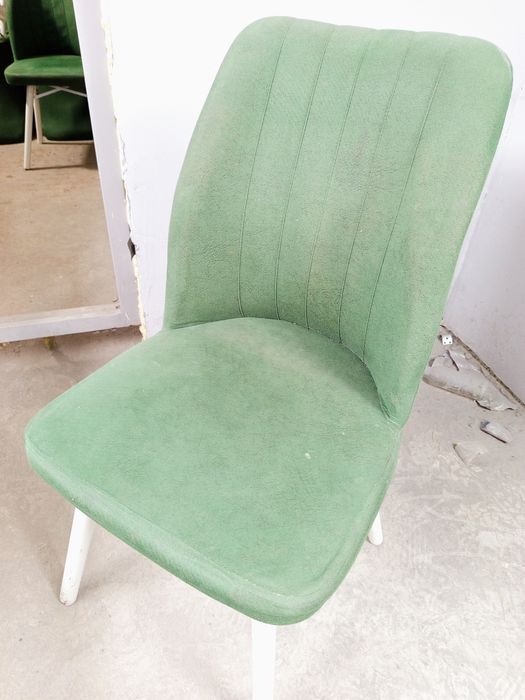 Продам стулья для кухни