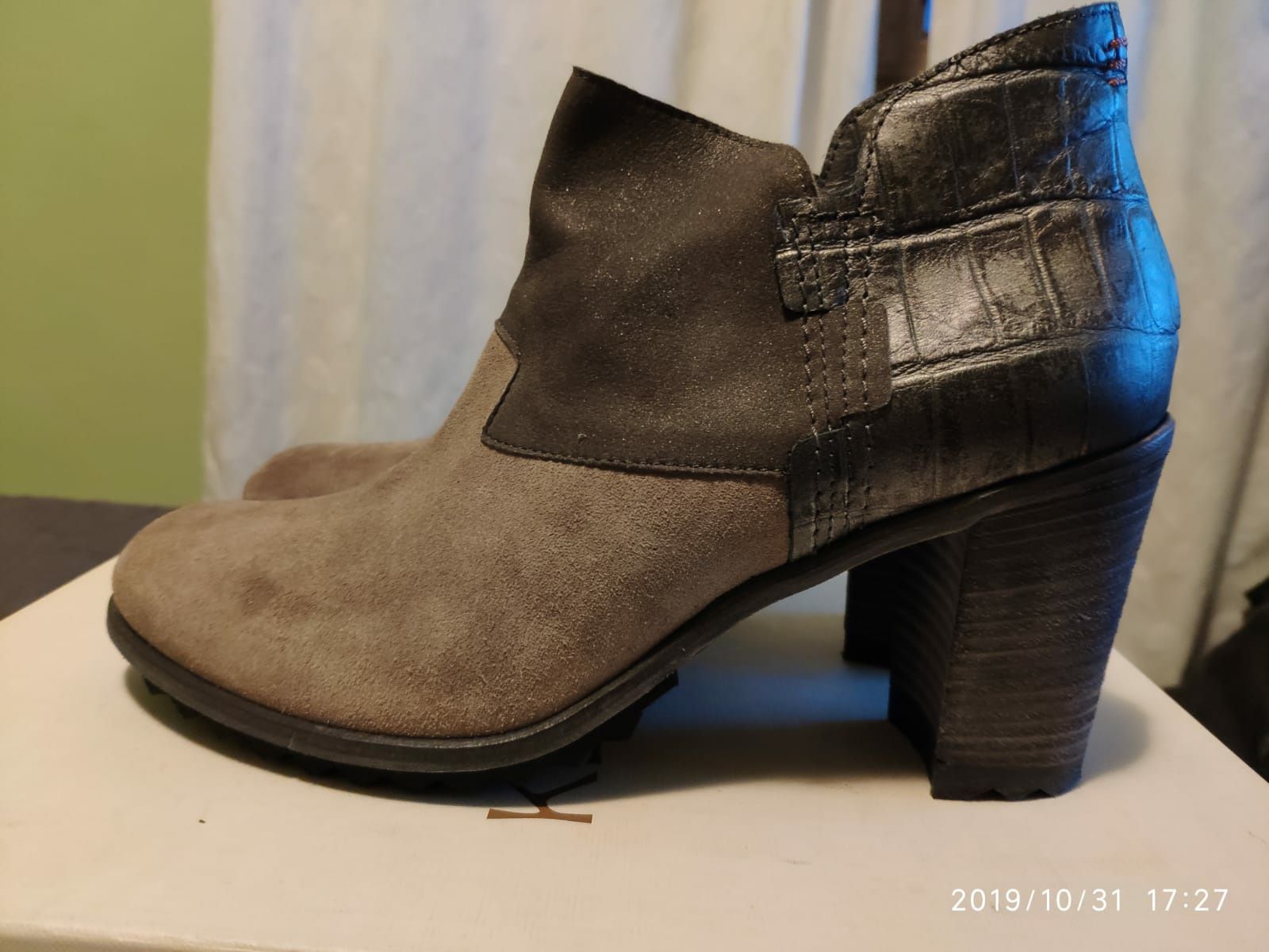 Botine din piele 38