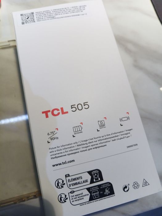 Продавам TCL 505