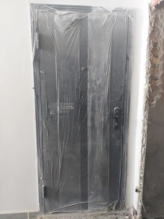 Дверь входной металл