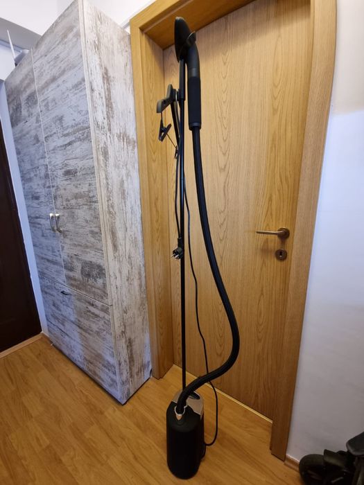 Aparat de calcat vertical cu aburi Steam One Minilys Plus, Negru