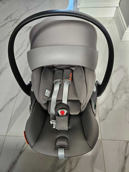 Scoică auto Cybex Gold Cloud G i-Size – Lava Grey