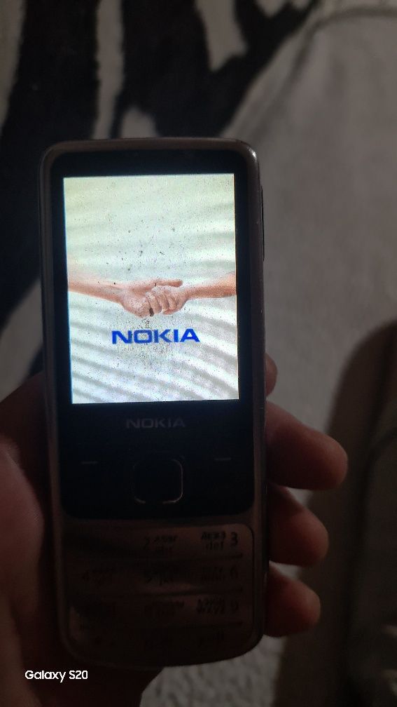 Nokia 6700 silver, оригинал