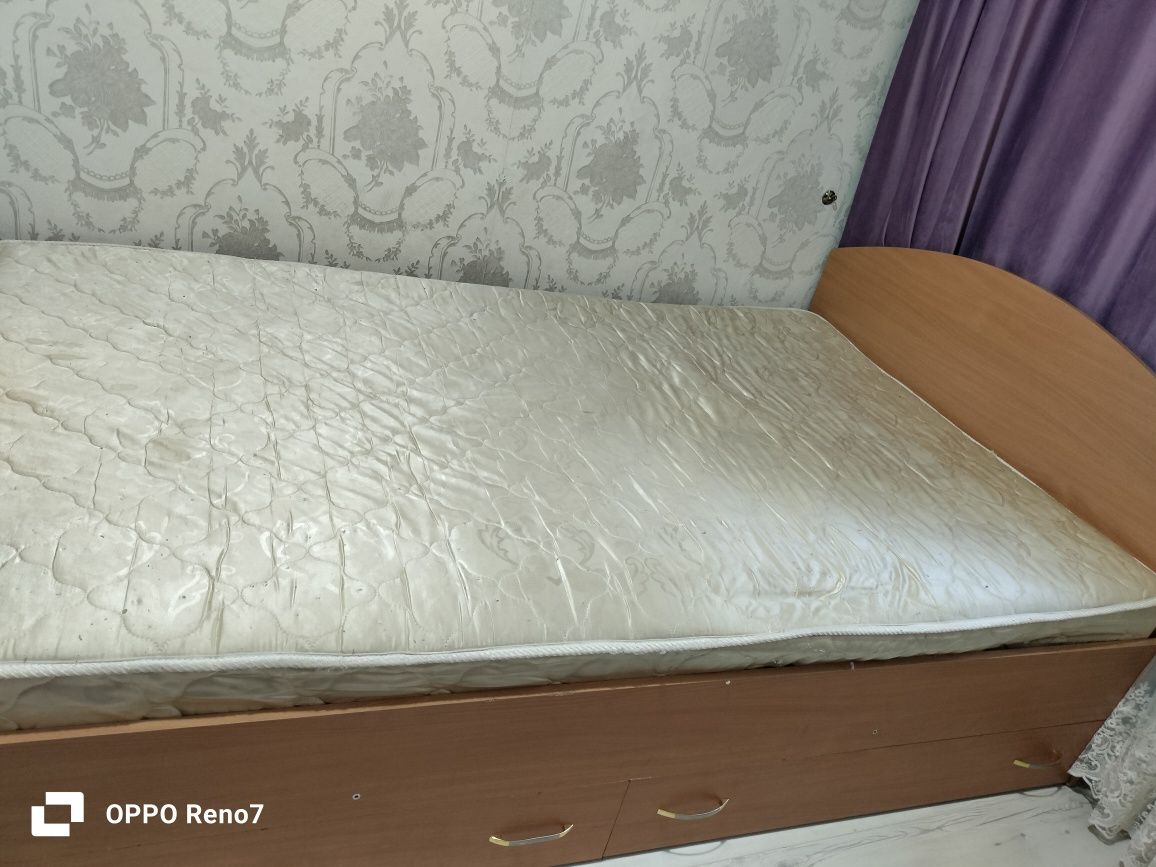 Продается спальня кровать