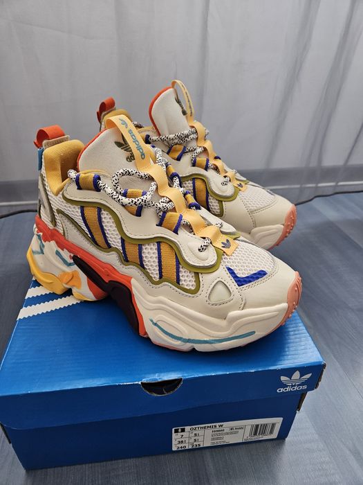Adidas OZTHEMIS W 38.5 номер