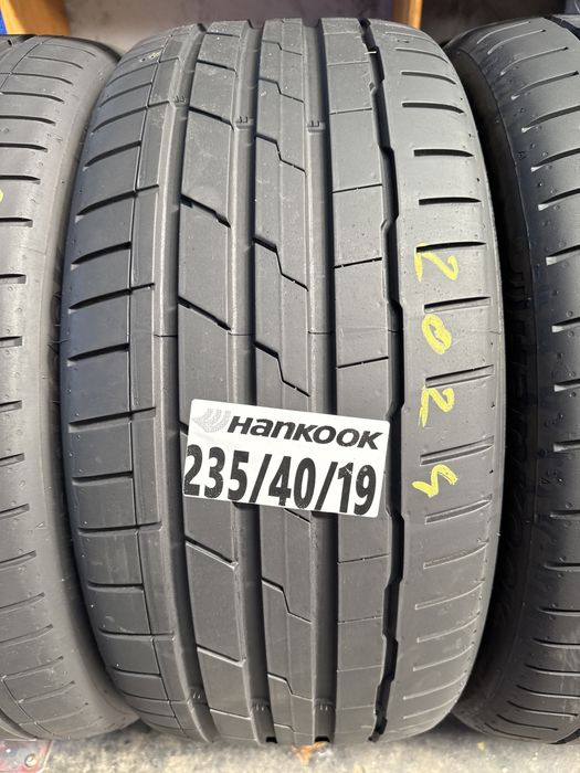 235/40/19 Hankook